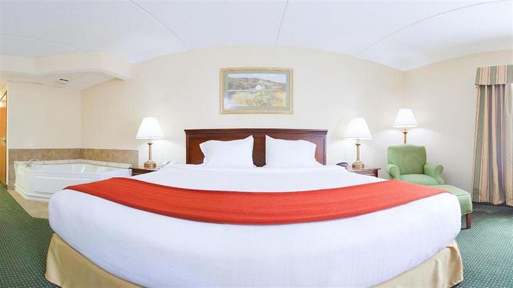 Holiday Inn Express Mount Pleasant- Scottdale By Ihg Exteriör bild