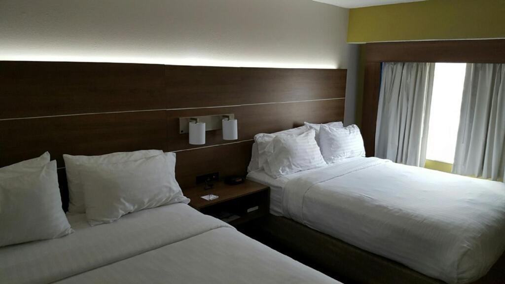 Holiday Inn Express Mount Pleasant- Scottdale By Ihg Exteriör bild